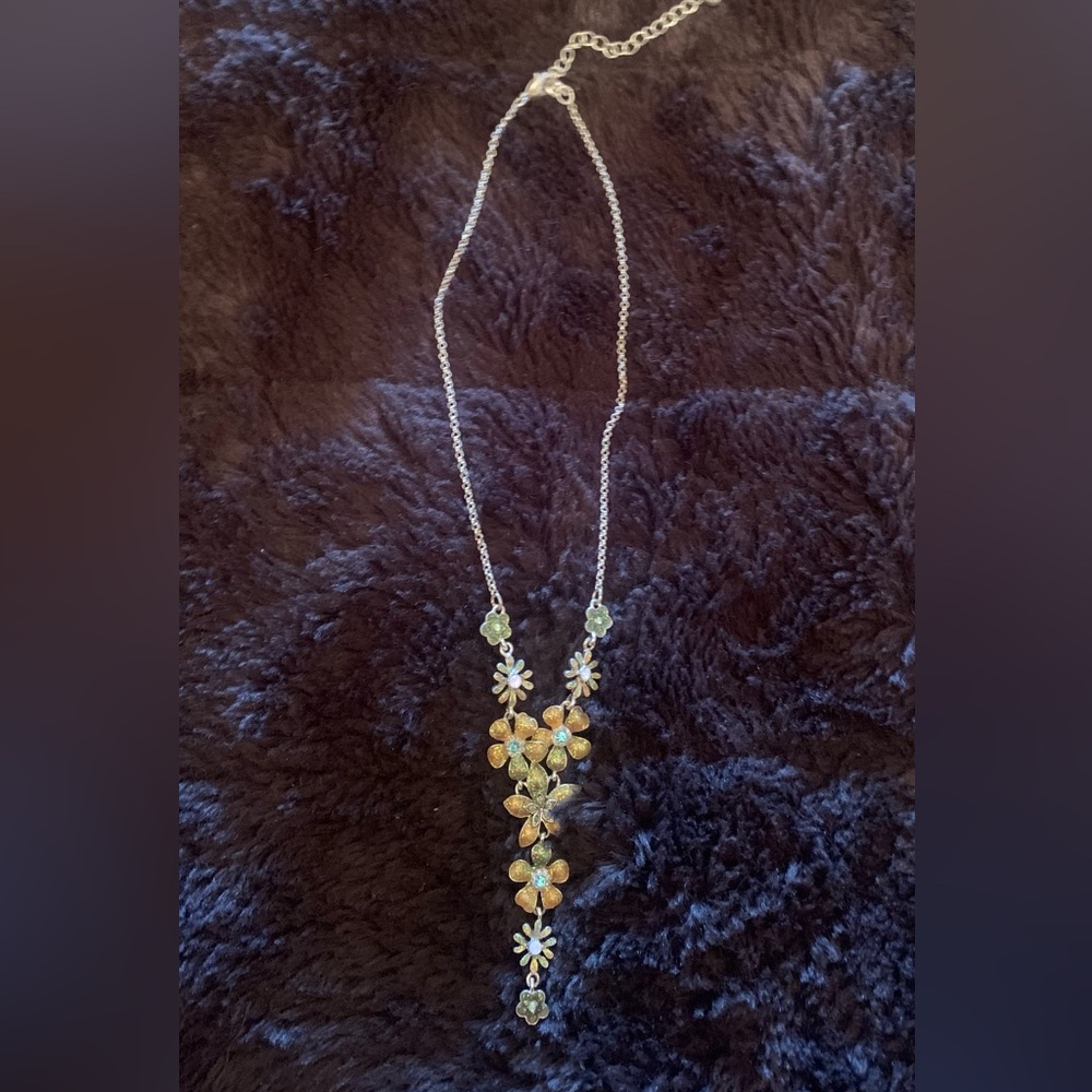 Floral Silver Tone Necklace with Floral Accents